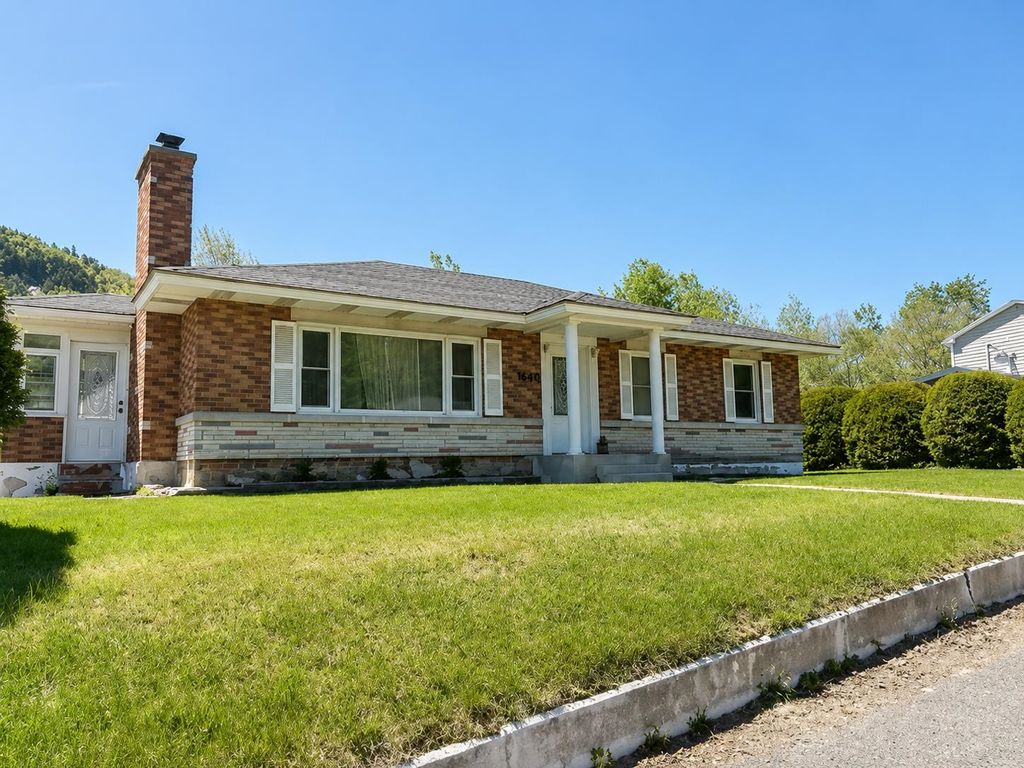 Photo of 471 Madison Avenue, Berlin, NH 03570 (MLS # 5087096)