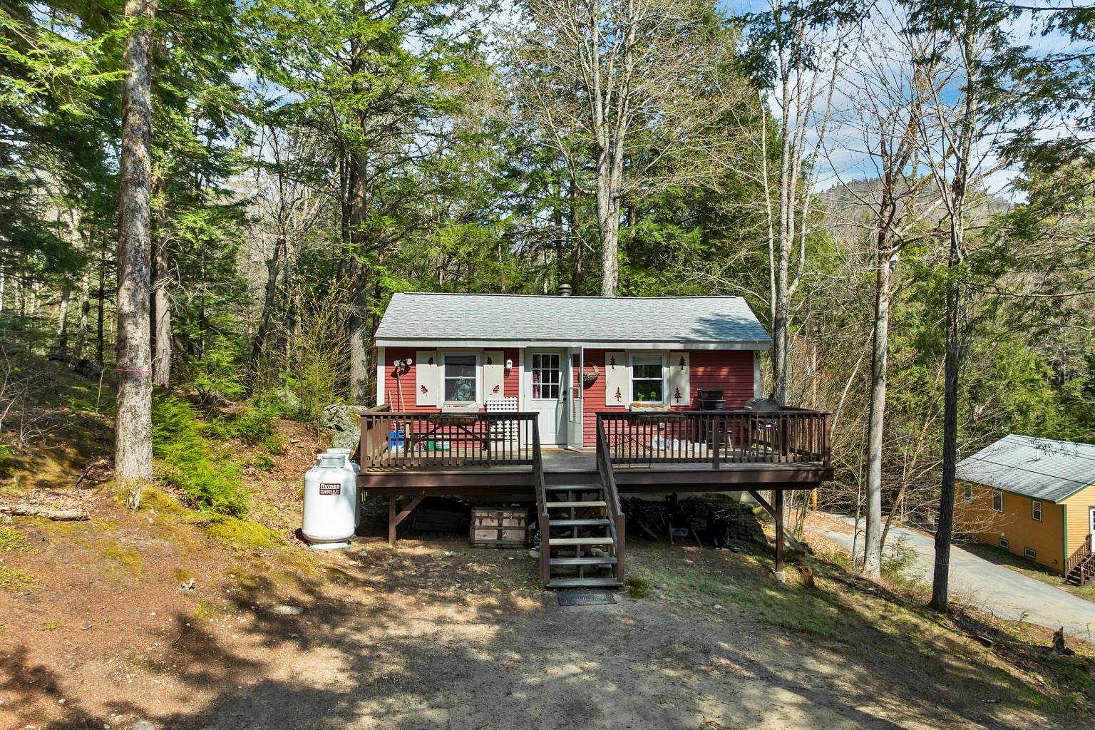 19 Hamlet Drive
