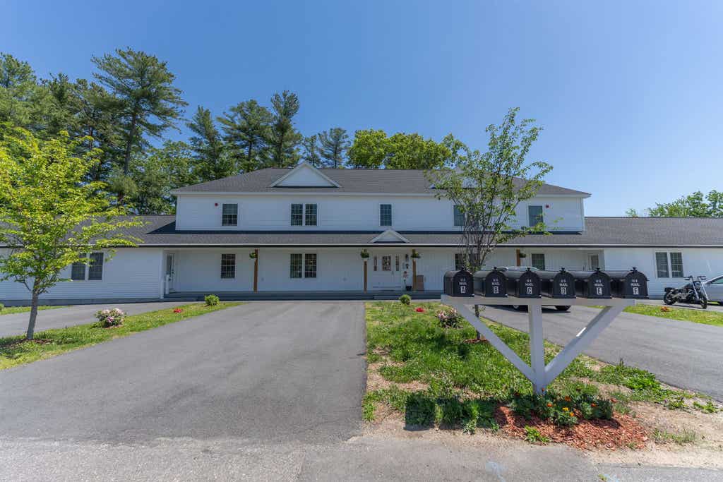 Photo of 48 Beaver Brook Way #B, Pelham, NH 03076 (MLS # 5092794)