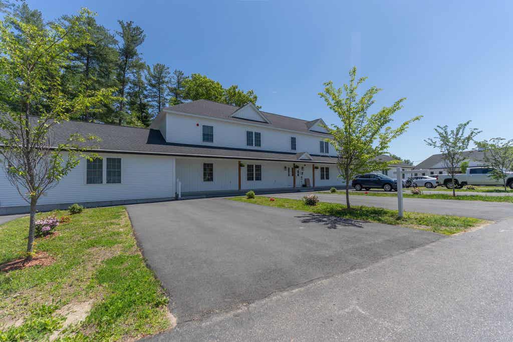 Photo of 48 Beaver Brook Way #B, Pelham, NH 03076 (MLS # 5092794)