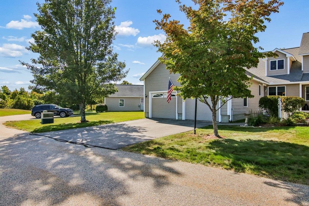 Photo of 216 Kearsage Drive #A, Pembroke, NH 03275 (MLS # 5111534)