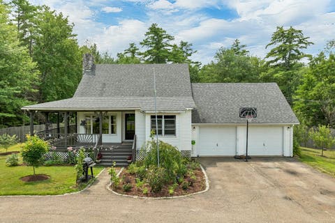 Photo of 120 Governor Wentworth Highway, Moultonborough, NH 03254 (MLS # 5102750)