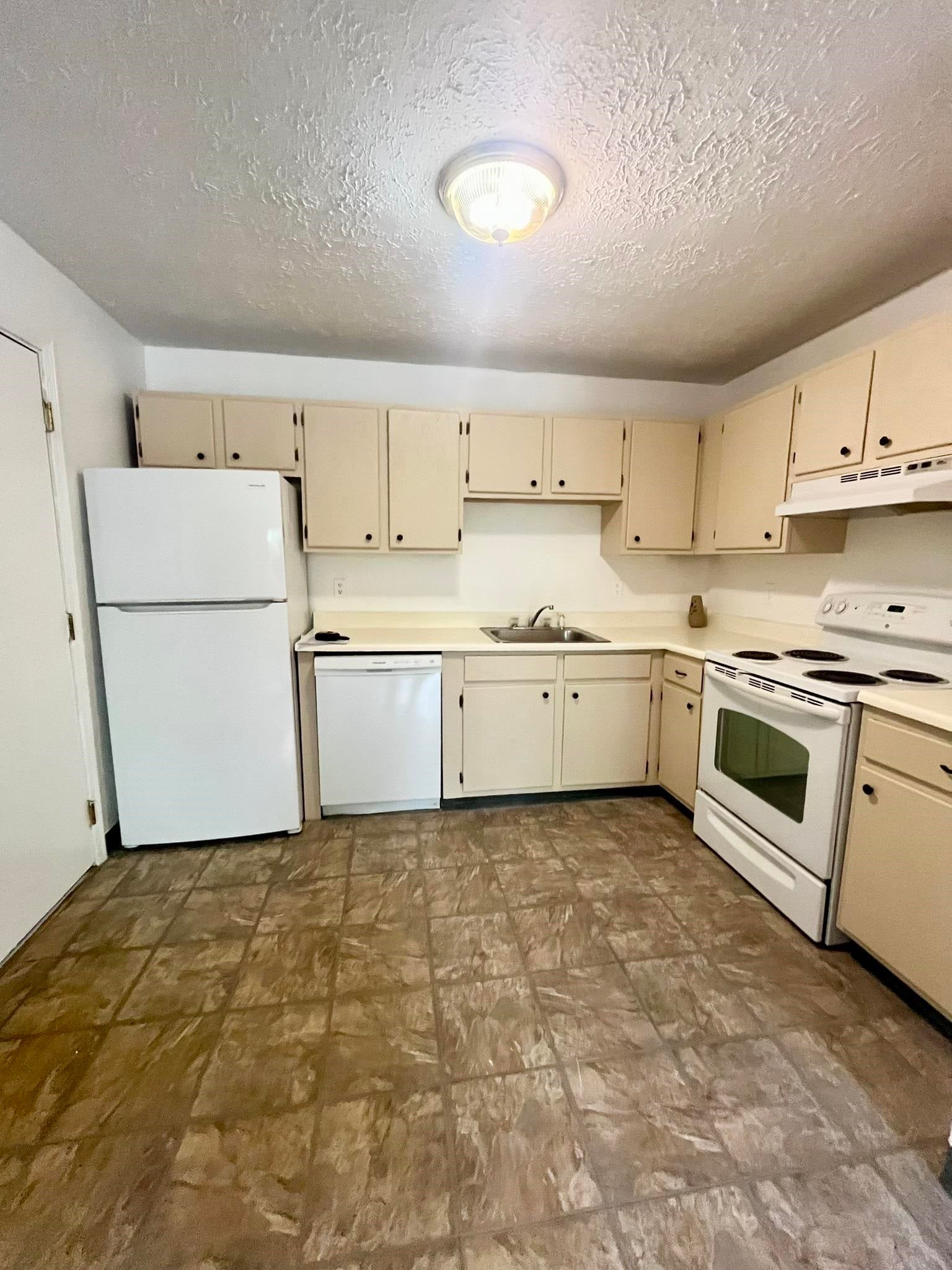 35 Log Street 1A