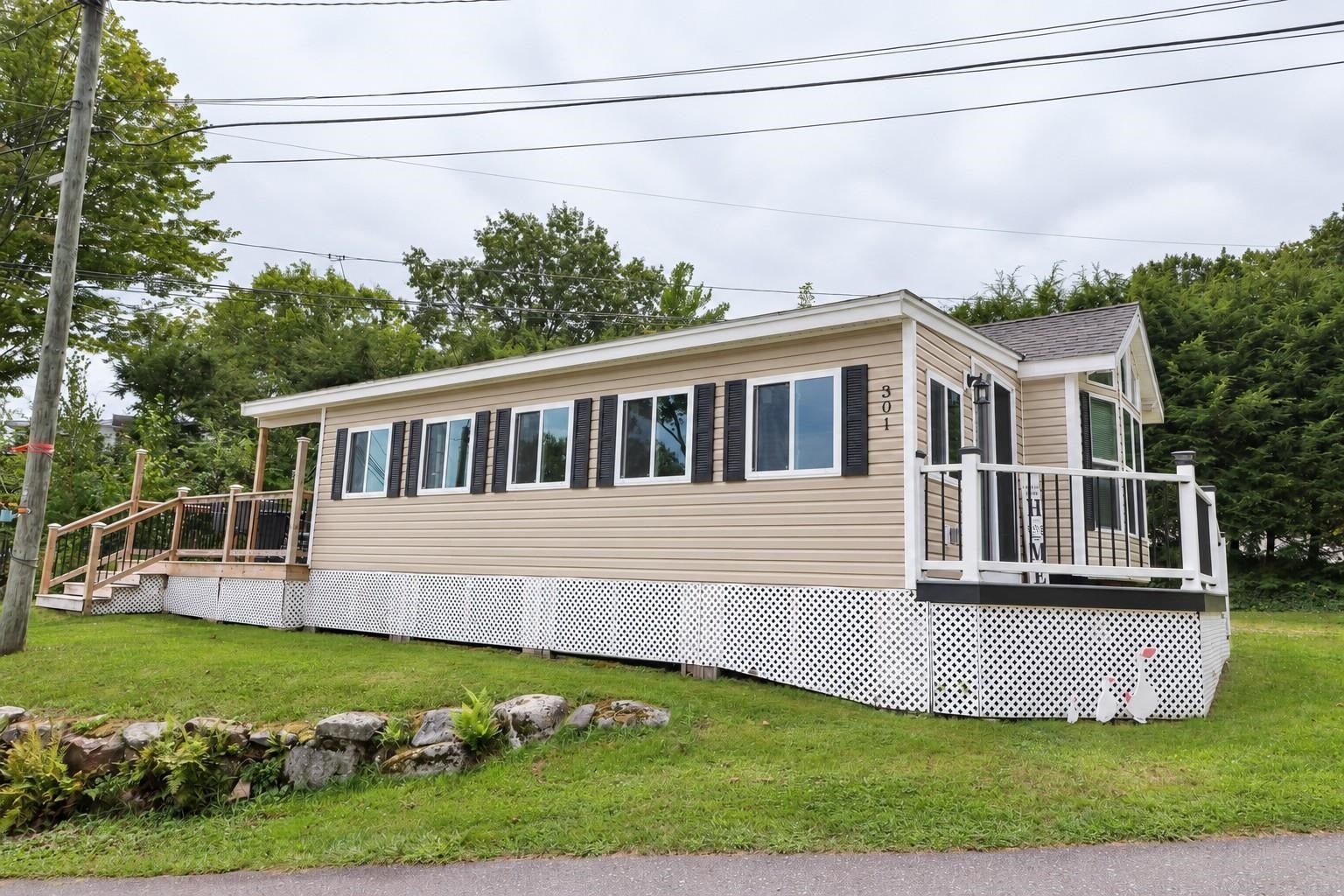 728 Scenic Road 301