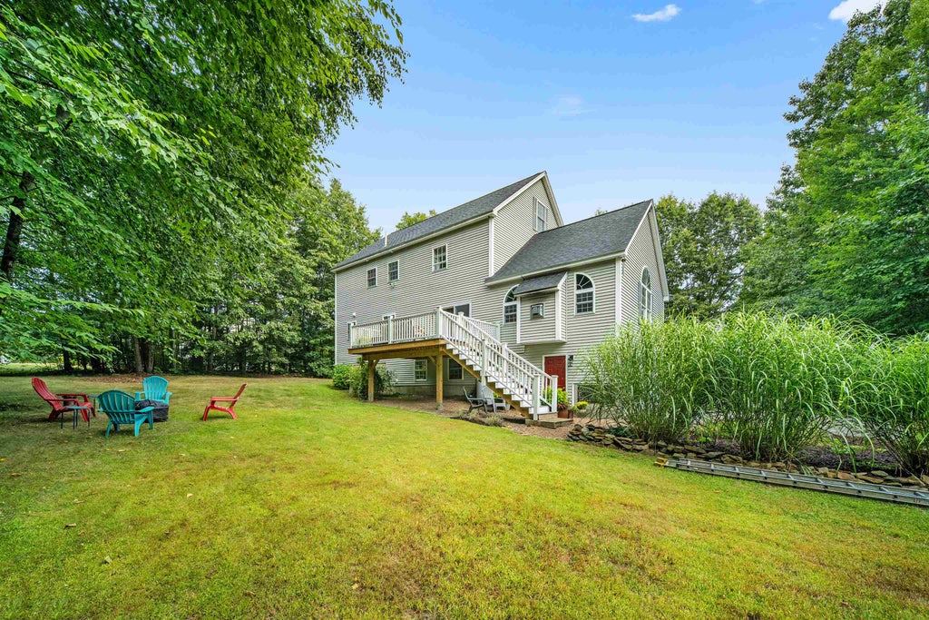 Photo of 163 Winkley Farm Lane, Rochester, NH 03867 (MLS # 5108301)