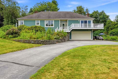 Photo of 2 Fairview Drive, Concord, NH 03301 (MLS # 5101512)