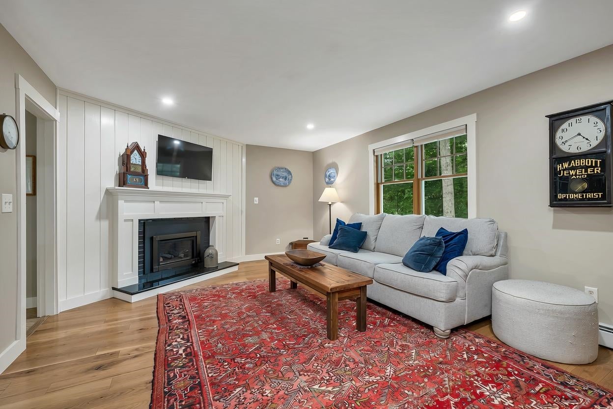 3 Oak Knoll Road