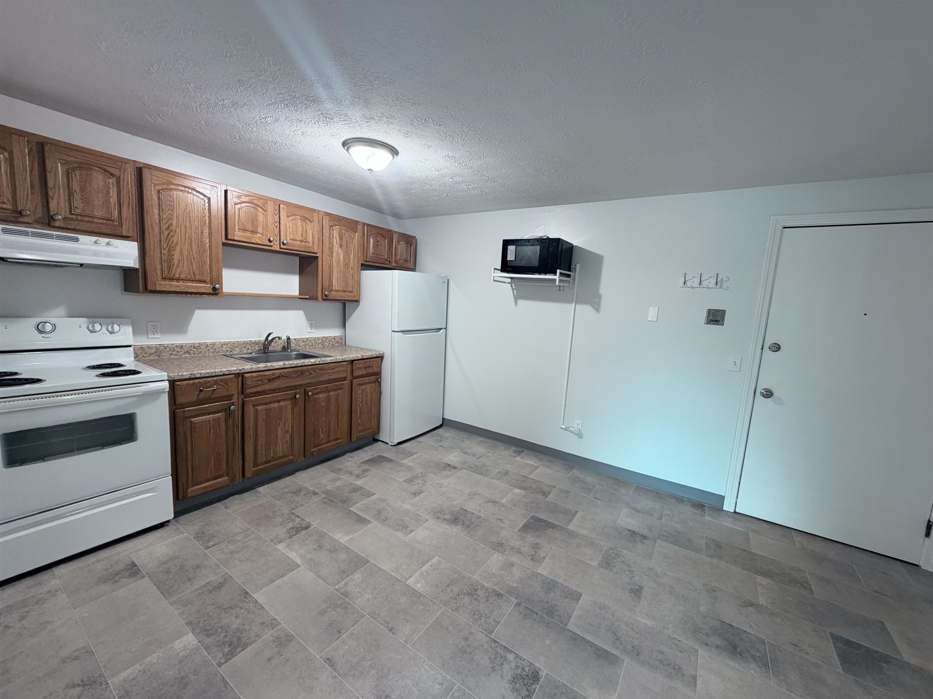 45 Log Street 2F
