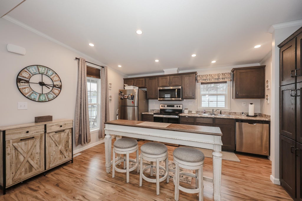 Photo of 11 Hagop Road, Salem, NH 03073 (MLS # 5085974)