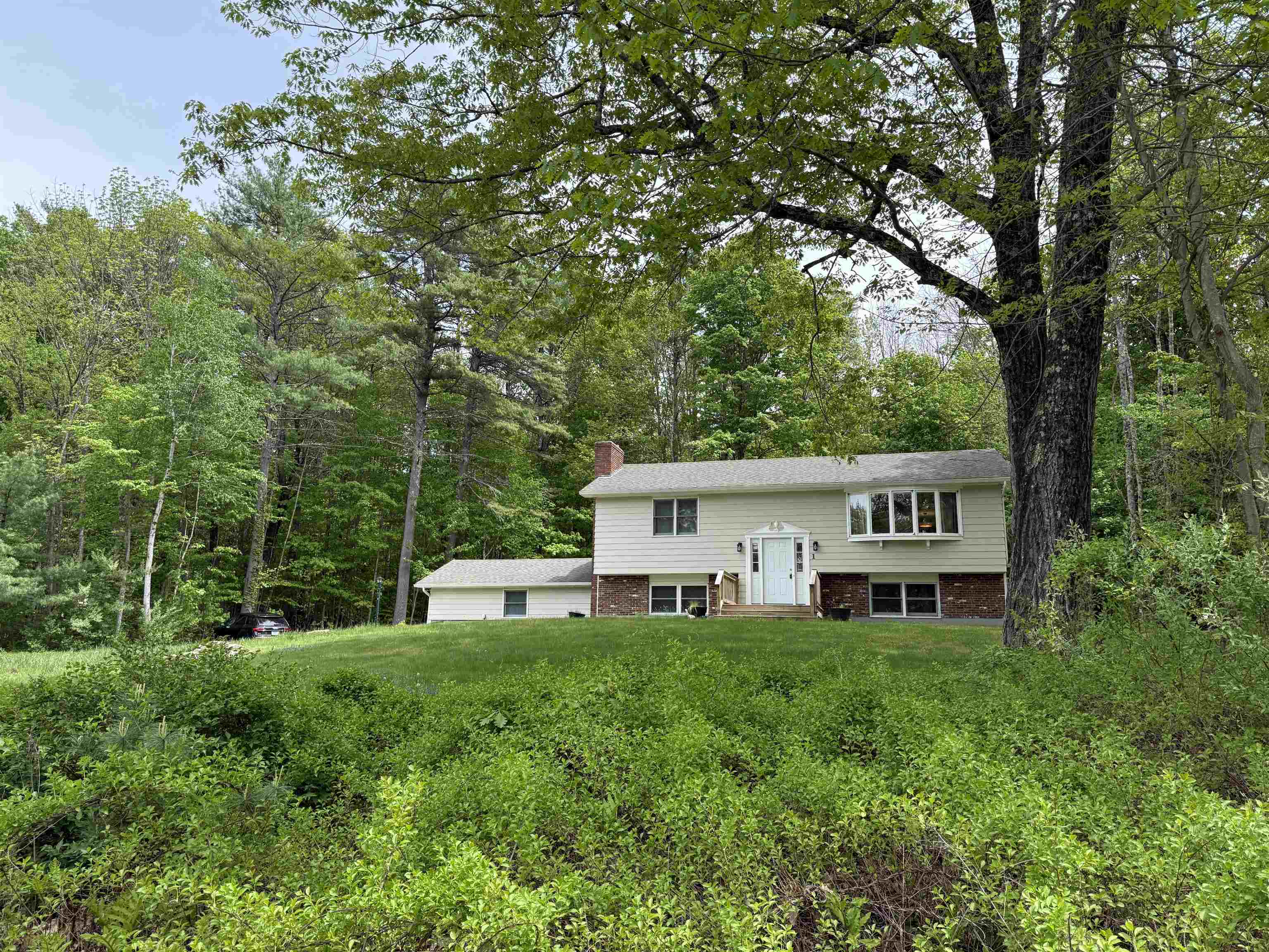 1 Robin Acres Drive