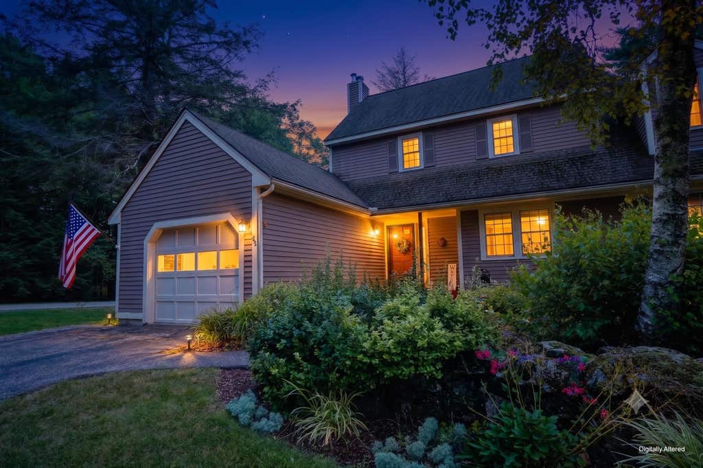 Photo of 25 Villager Road #25, Chester, NH 03036 (MLS # 5103536)