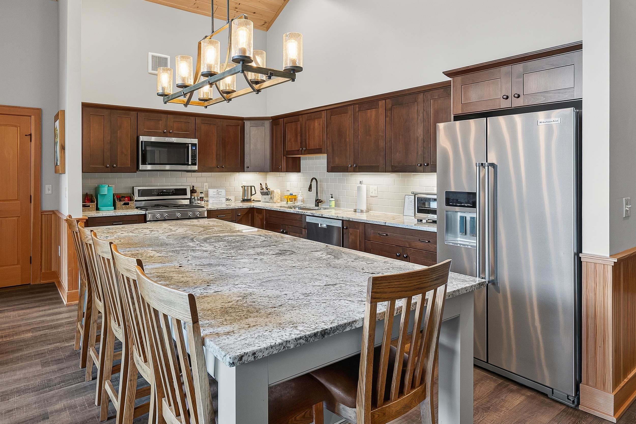 235 Skimobile Road 1404