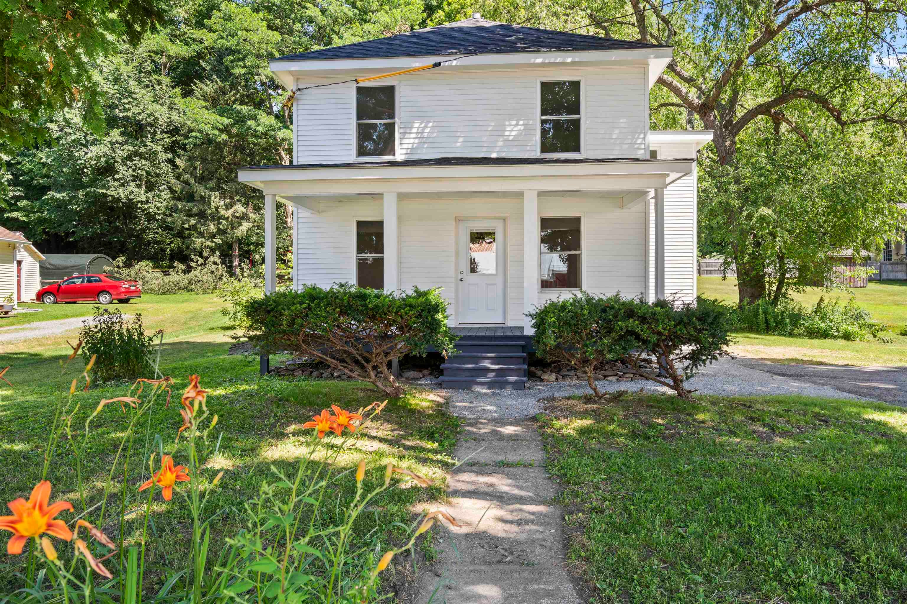 15 Sunset Avenue