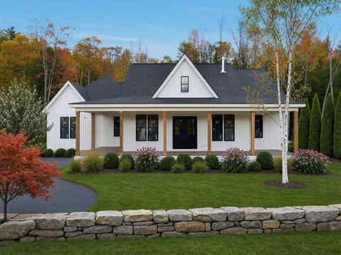 Property photo of 1 Jaytee Drive, Alton, NH 03809