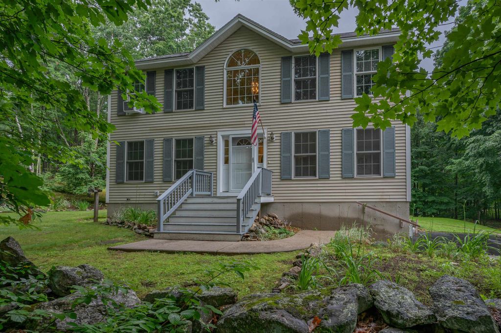 Photo of 5 Blake Road, Raymond, NH 03077 (MLS # 5100566)