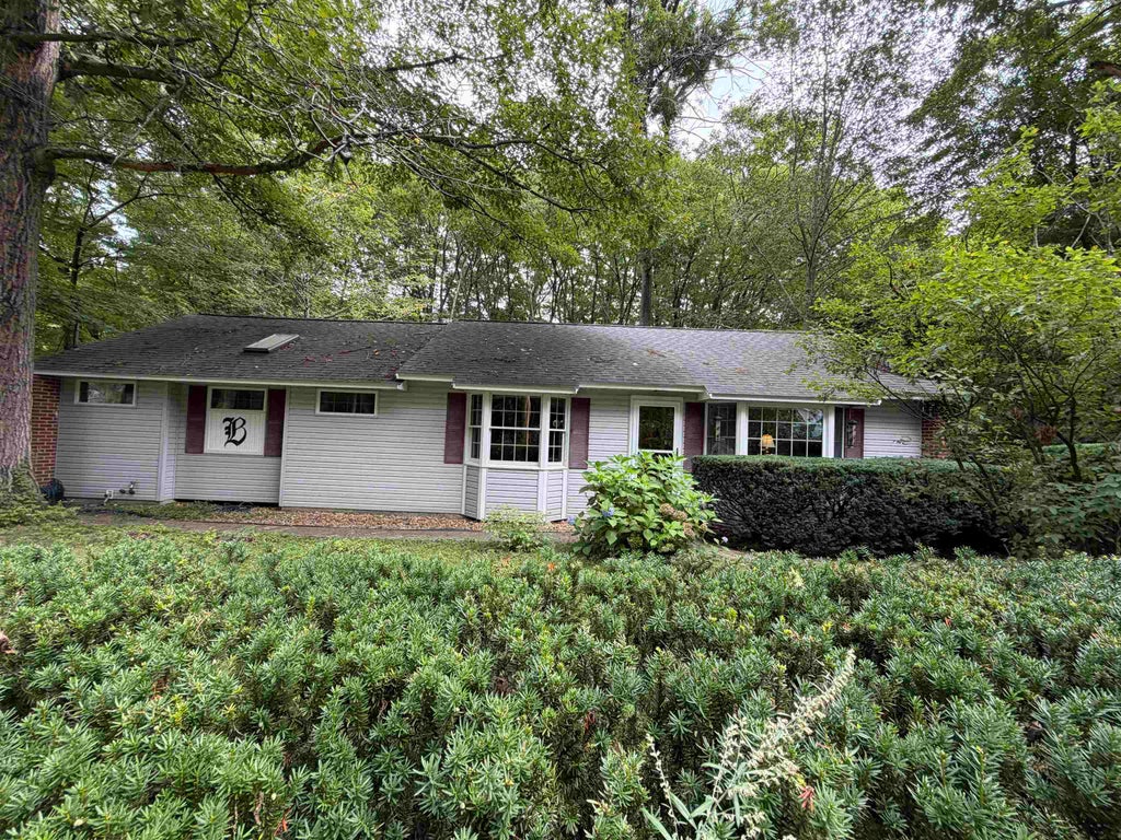 Photo of 226 Amesbury Road, Kensington, NH 03833 (MLS # 5109155)