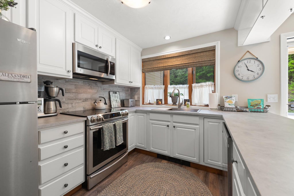 Photo of 21 Village West Drive #15, Alexandria, NH 03222 (MLS # 5092313)