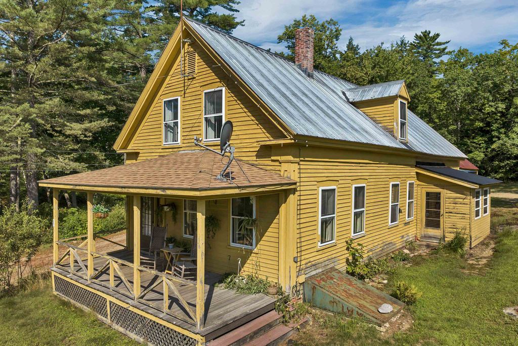 Photo of 67 Skinner Street, Sandwich, NH 03227 (MLS # 5057282)