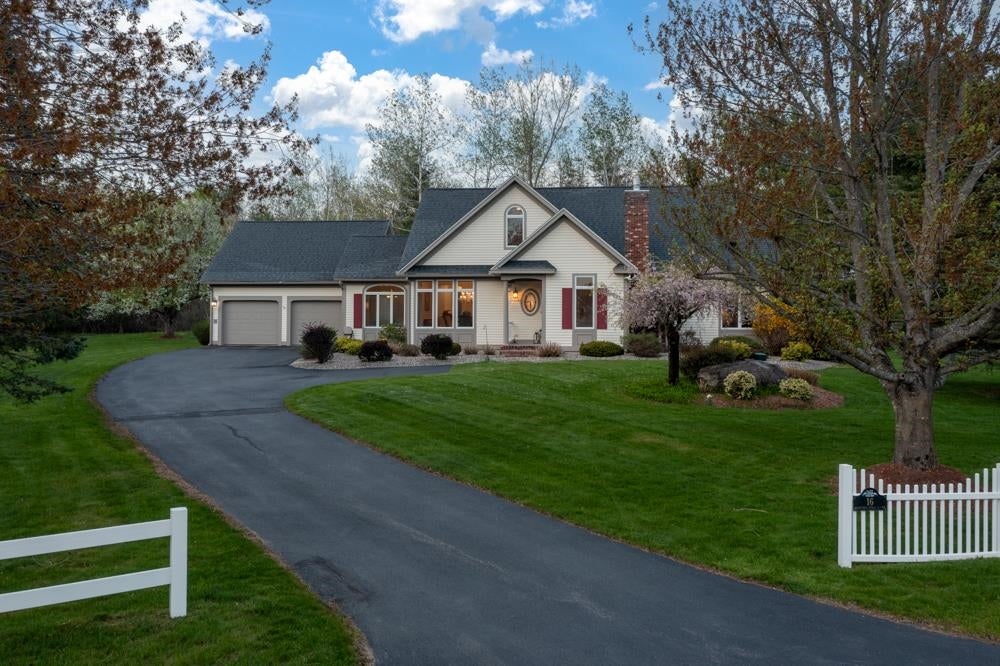 16 Hawkins Pond Lane