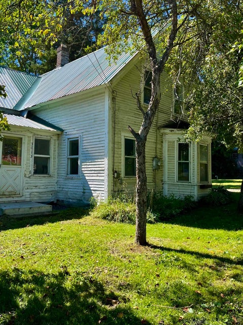 Photo of 3013 VT Route 122 Highway, Sheffield, VT 05866 (MLS # 5108952)