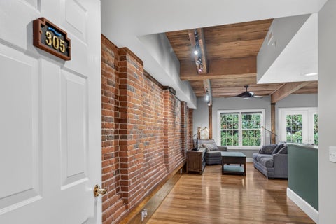 Photo of 7 Chester Road #305, Derry, NH 03038 (MLS # 5115436)