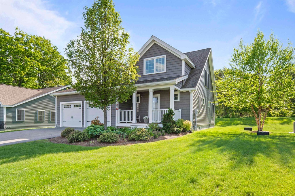 Photo of 4 Three Ponds Drive, Brentwood, NH 03833 (MLS # 5091906)