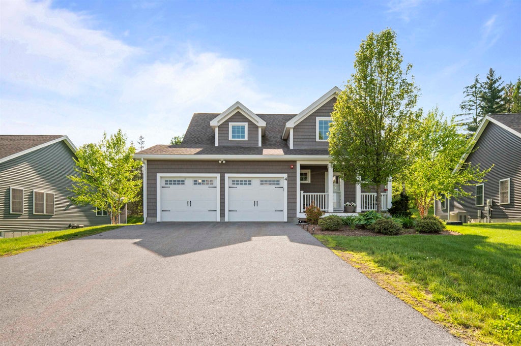 Photo of 4 Three Ponds Drive, Brentwood, NH 03833 (MLS # 5091906)