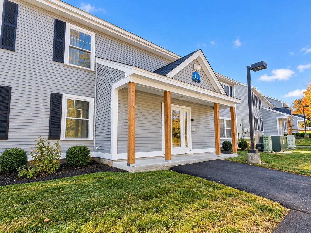 Photo of 11 Miami Way #B, Rochester, NH 03867 (MLS # 5115567)