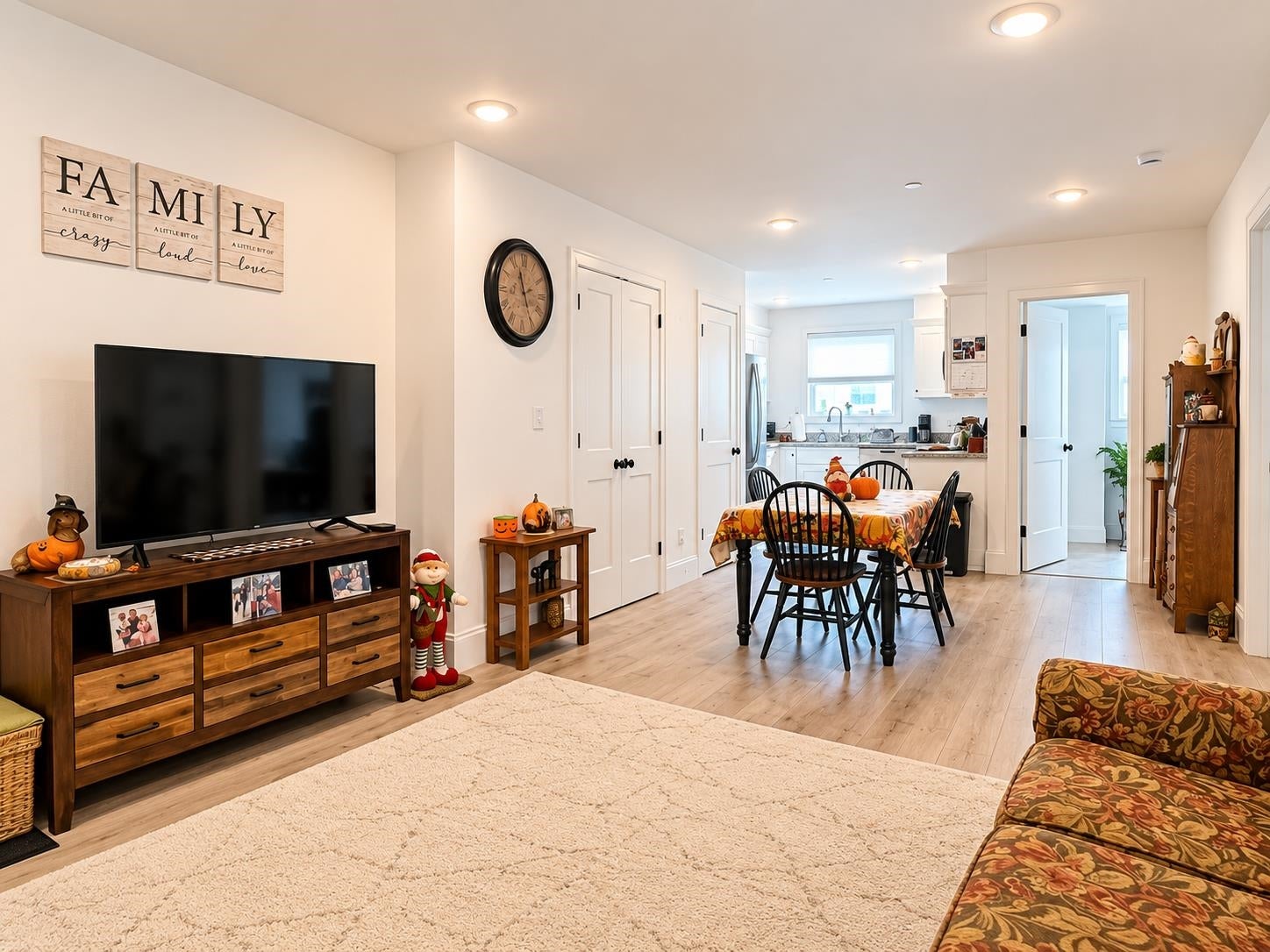 11 Miami Way B