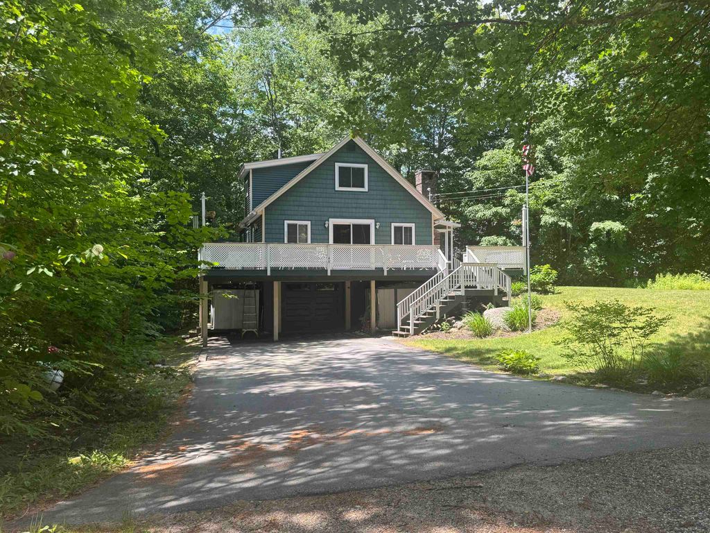 Photo of 49 Mountain View Drive, Moultonborough, NH 03254 (MLS # 5084005)