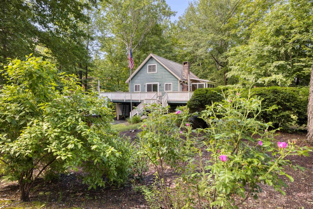 Photo of 49 Mountain View Drive, Moultonborough, NH 03254 (MLS # 5084005)