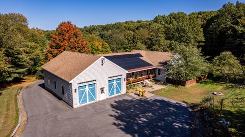 Photo of 69 Winnicut Road, North Hampton, NH 03862 (MLS # 5113759)