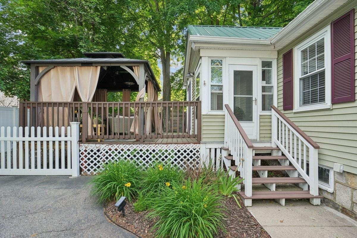 173 Mammoth Road