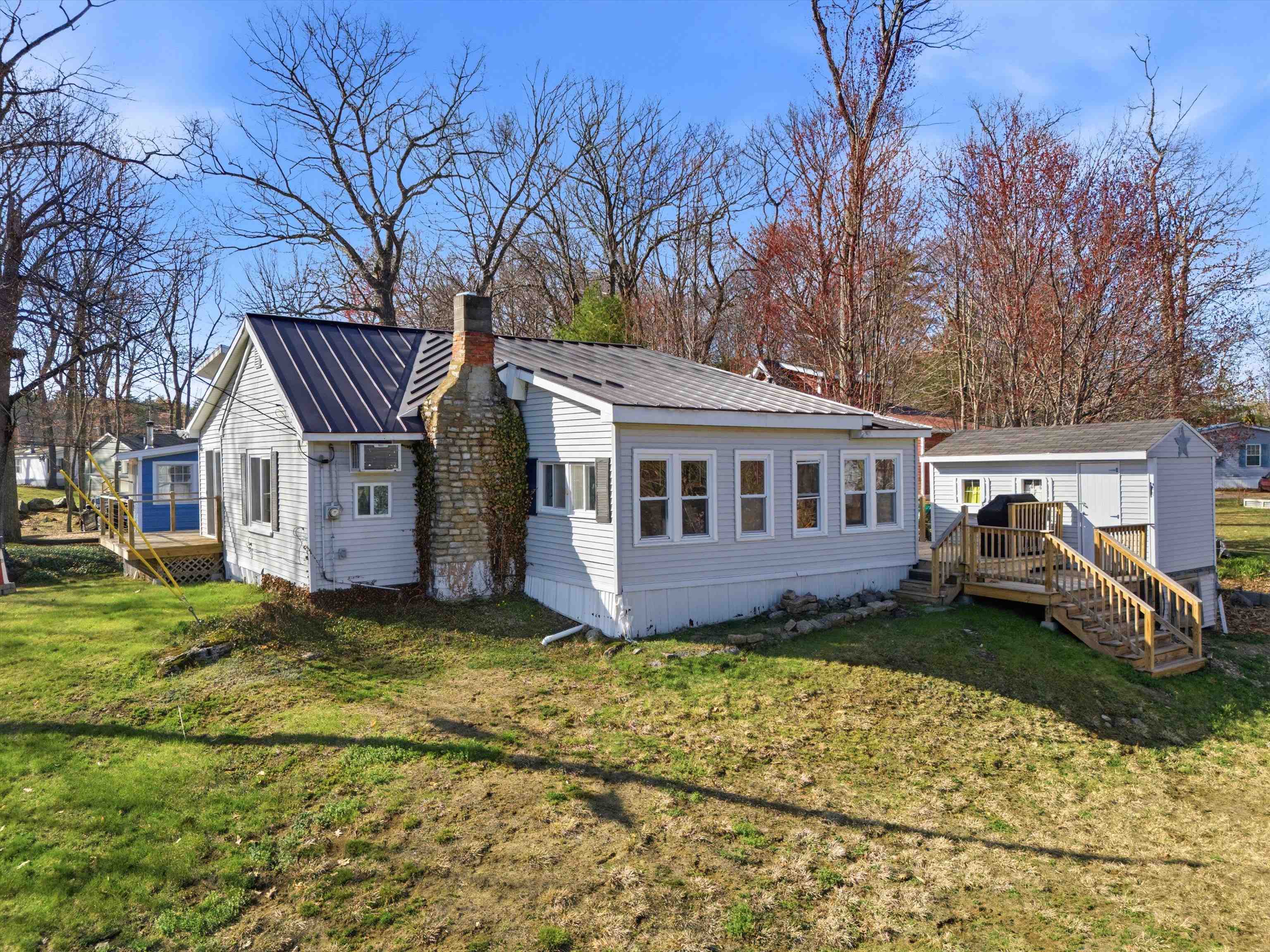 35 Lake Road