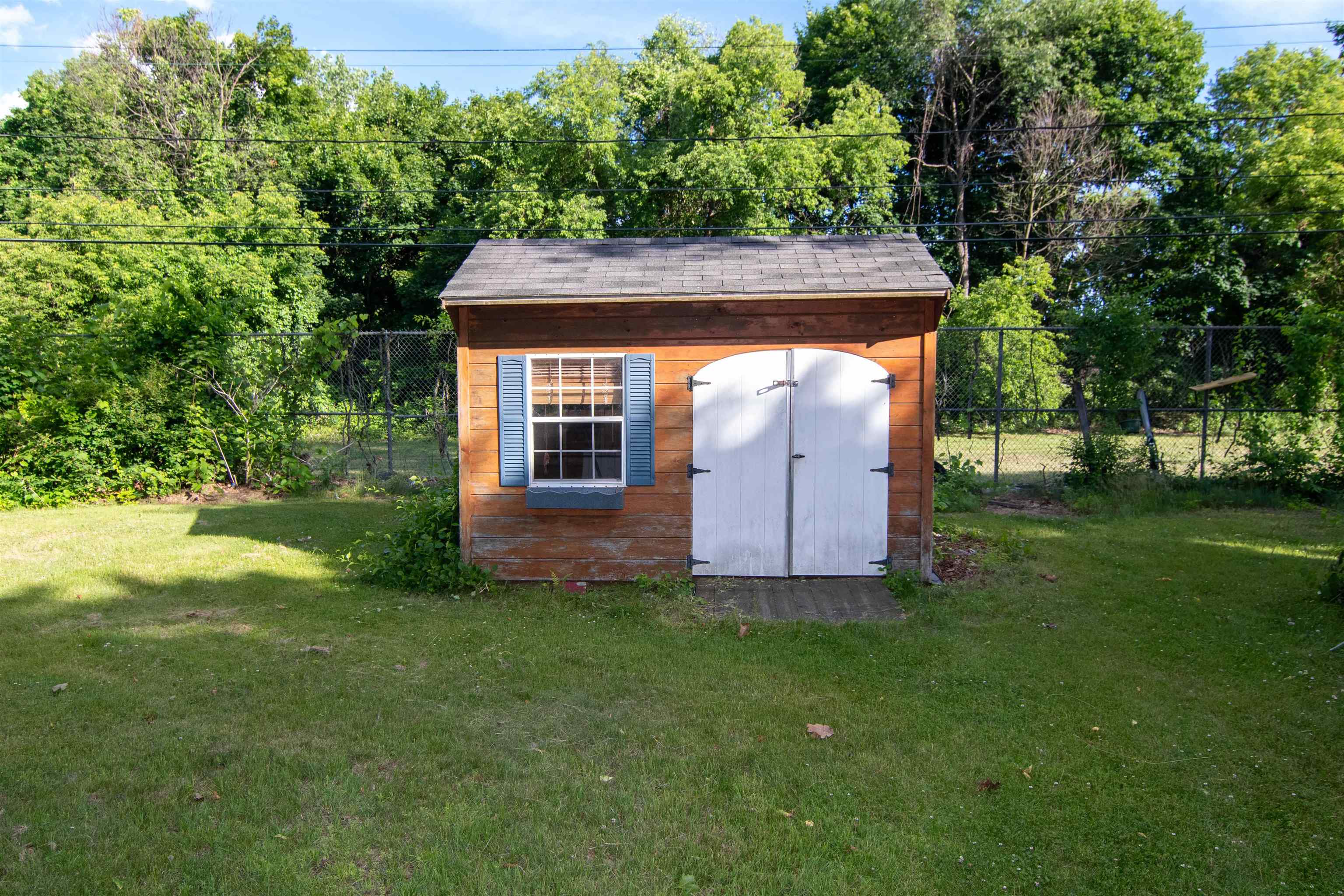 6 Longmeadow Drive