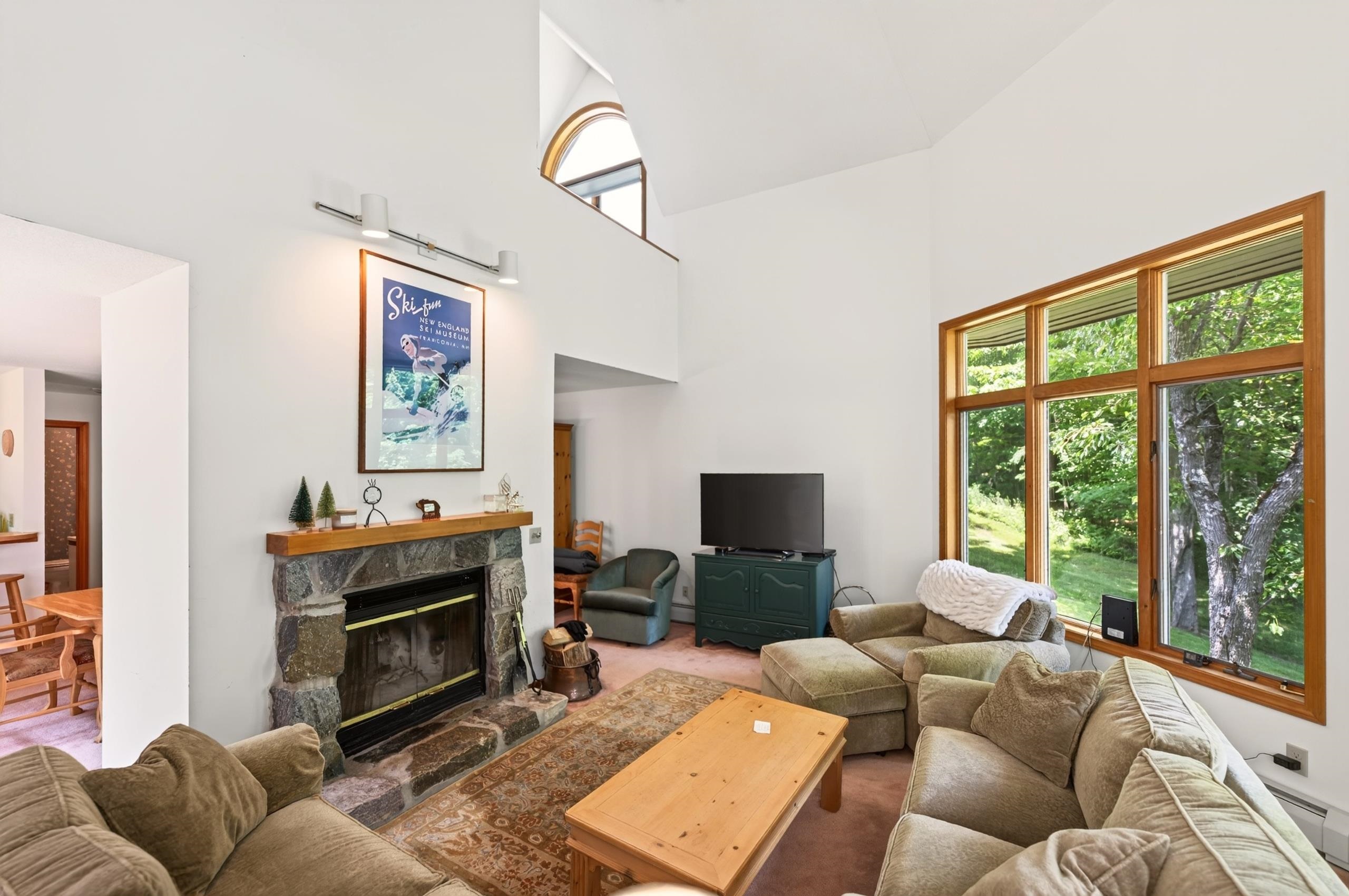 11 Dutchman Lane 4A