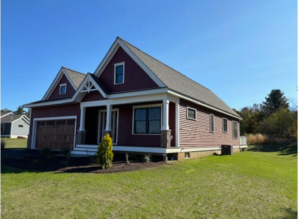 Photo of 21 Edgewater Drive, Brentwood, NH 03833 (MLS # 5066636)