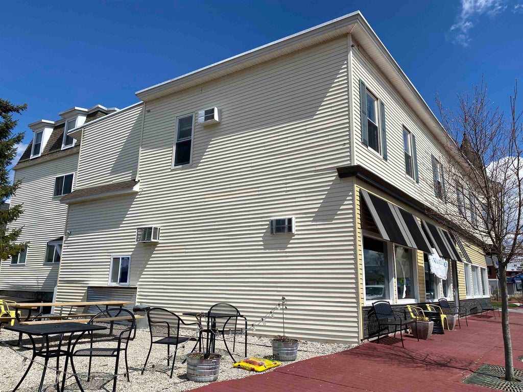 Photo of 4 Martin Street #4, Derry, NH 03038 (MLS # 5107876)