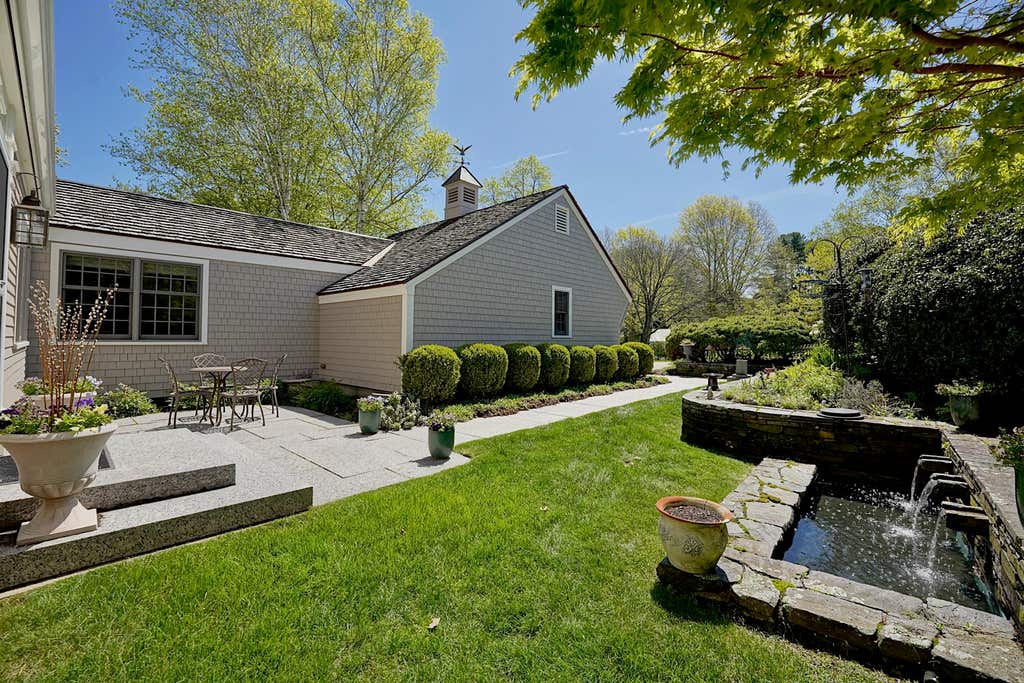 Photo of 38 Ducks Head Road, New Castle, NH 03854 (MLS # 5090861)