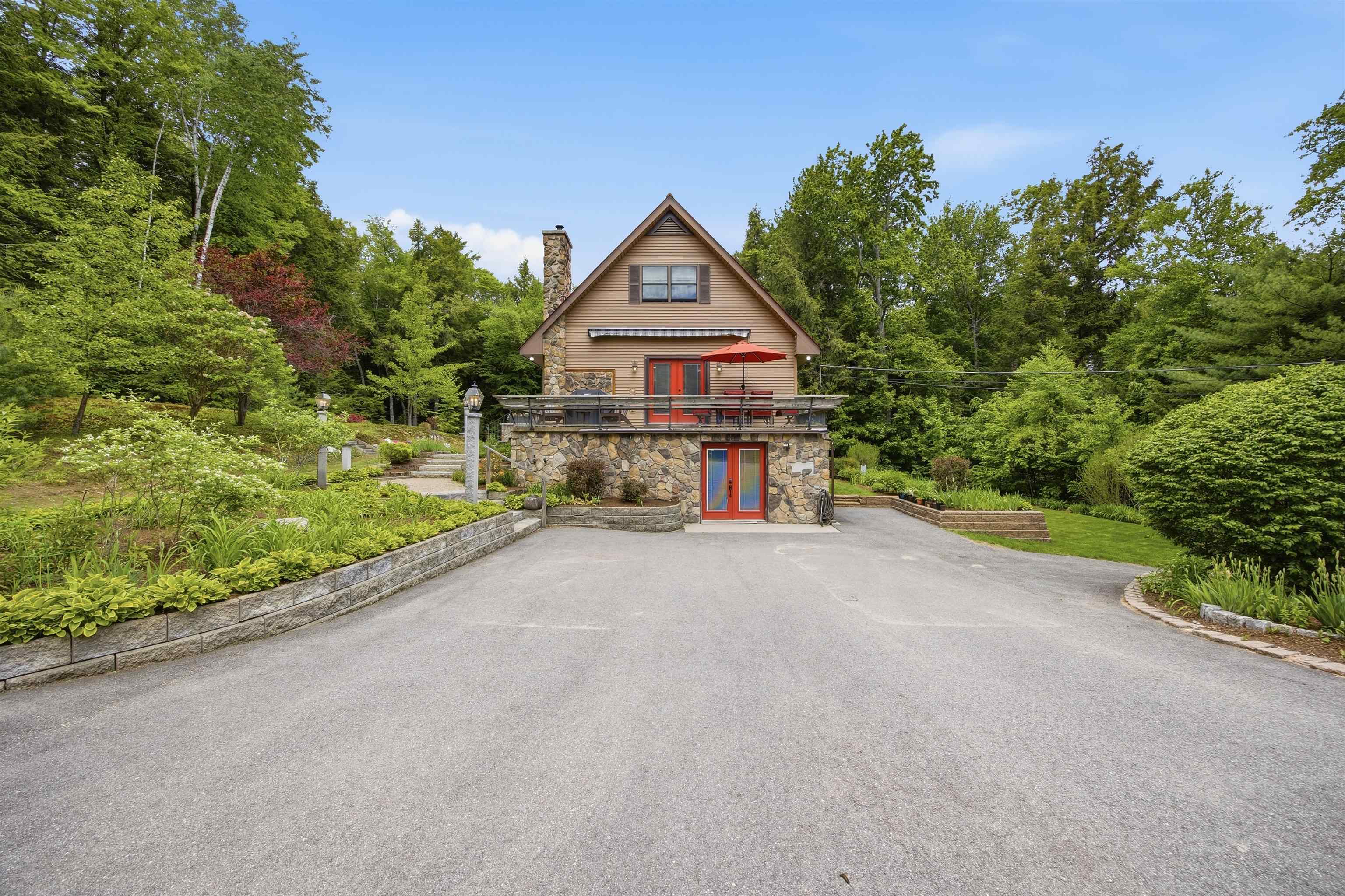 16 Hemlock Avenue