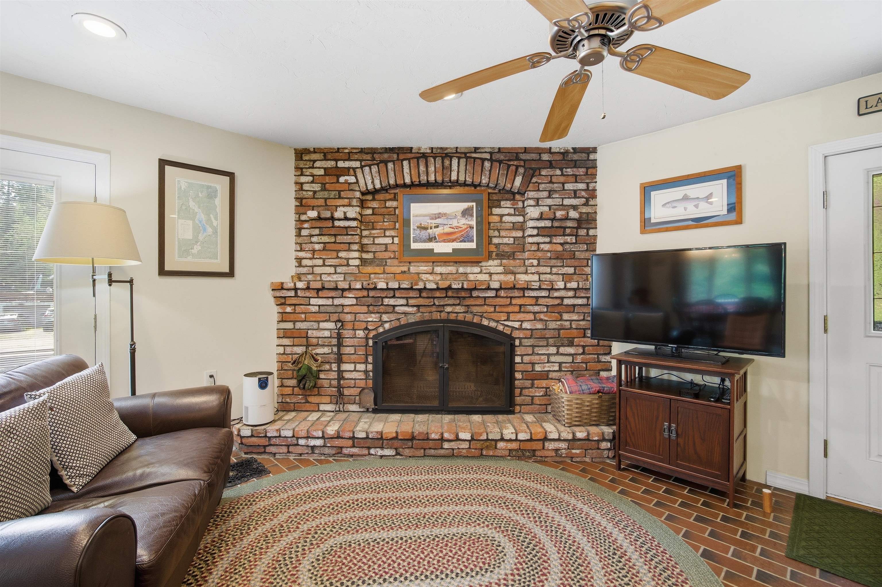 16 Hemlock Avenue