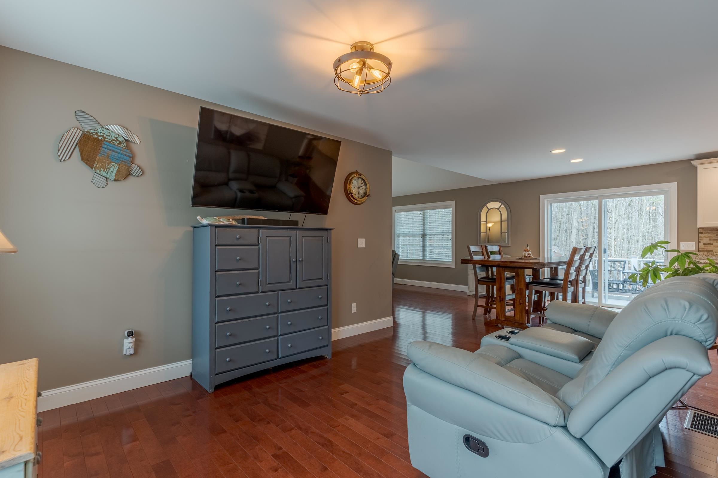 18 Piscataqua Road