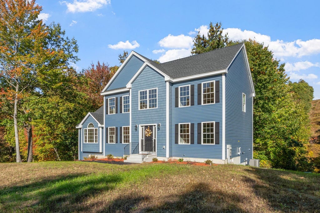 Photo of 22 Benoit Avenue, Pelham, NH 03076 (MLS # 5090406)