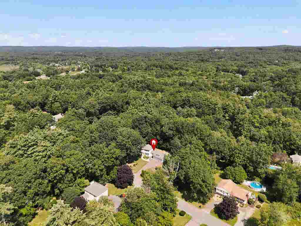 Photo of 12 Meadow Lane, Salem, NH 03079 (MLS # 5104979)
