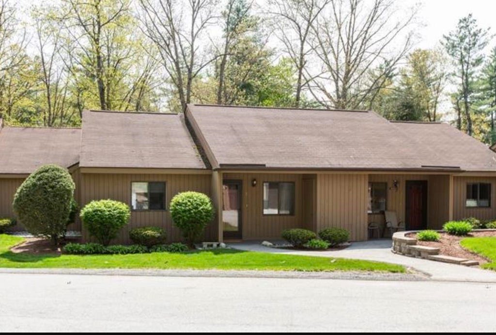 Photo of 22 Essex Green Road #22B, Merrimack, NH 03054 (MLS # 5101476)