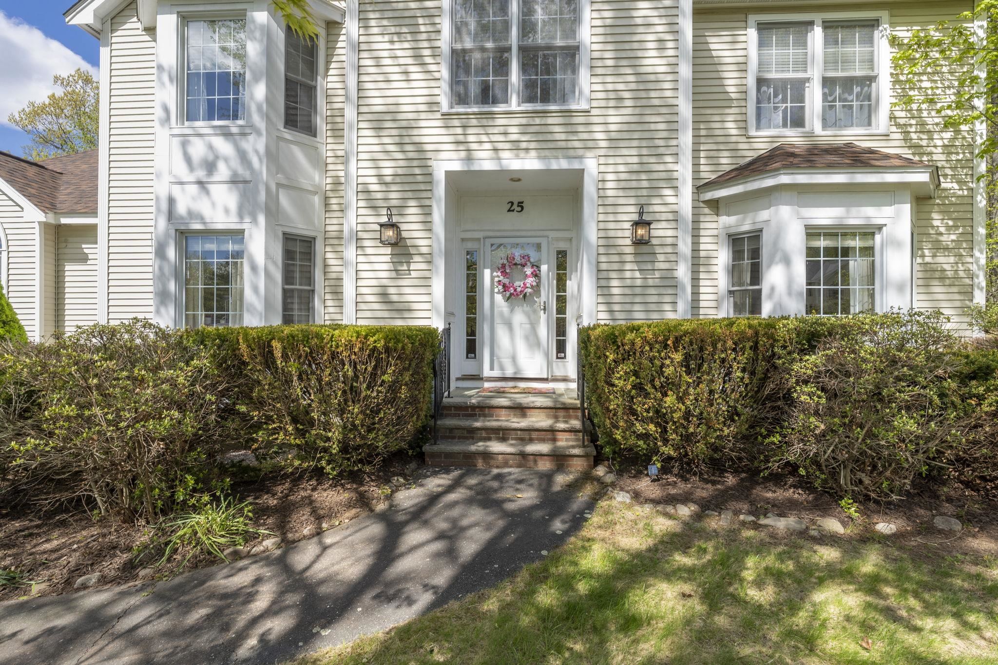 25 Squire Armour Road