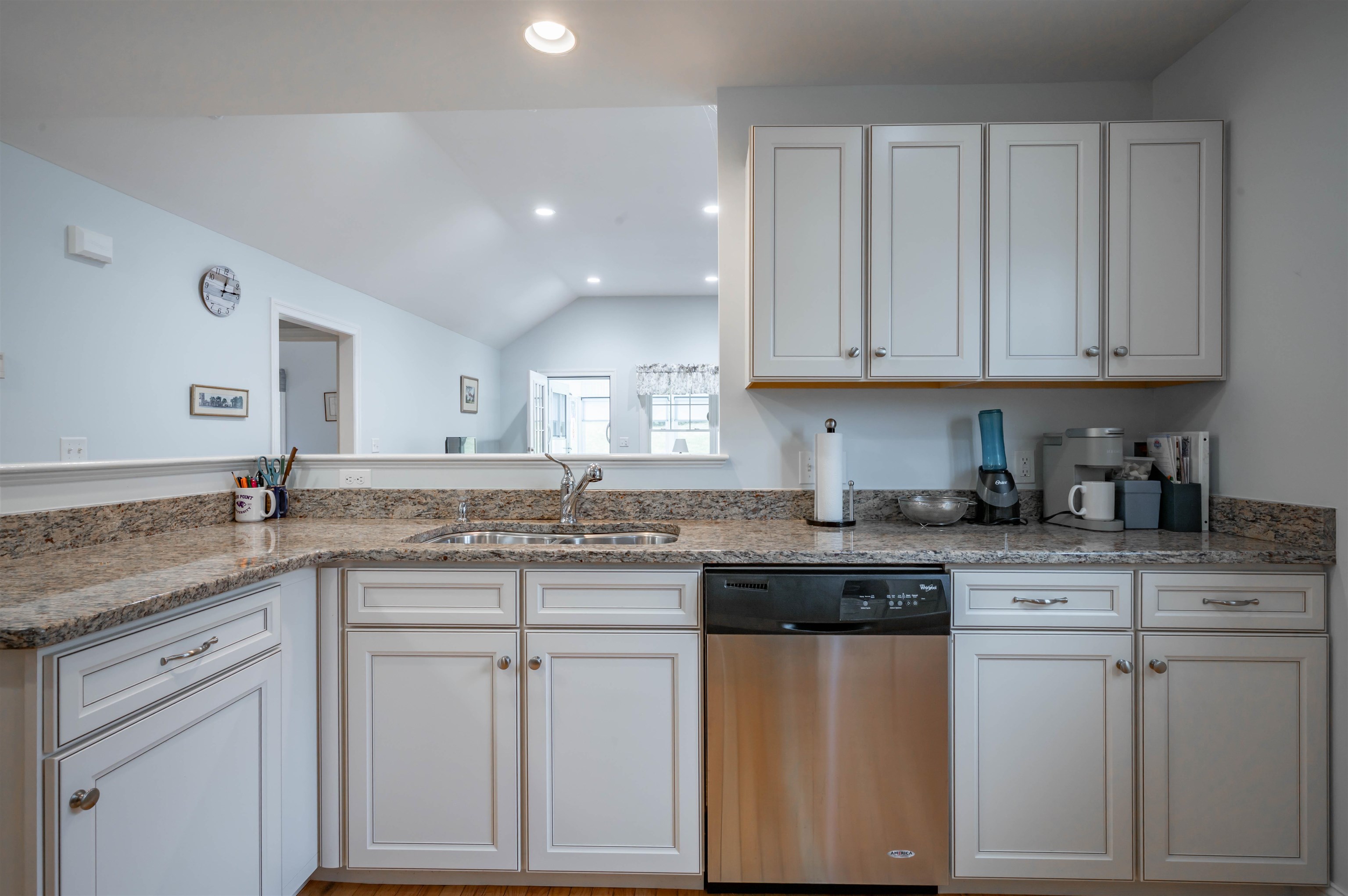 6 Elystan Circle
