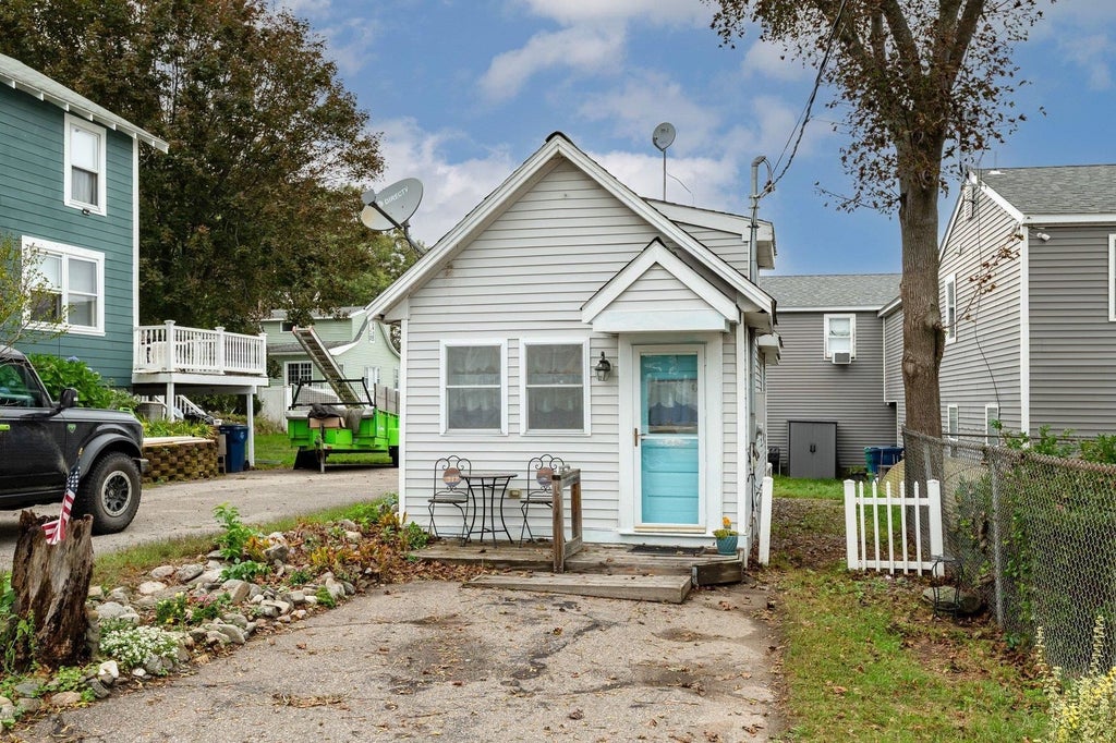 Photo of 3 Emerald Avenue, Hampton, NH 03842 (MLS # 5112528)