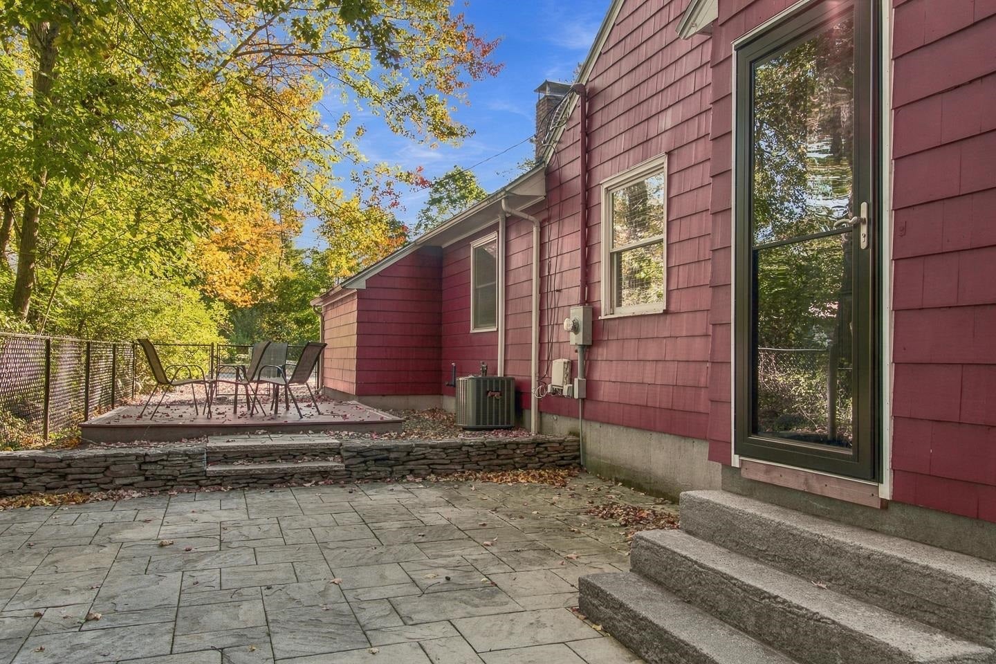 7 Highland Avenue