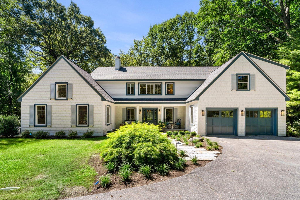 Photo of 14 Chapel Road, North Hampton, NH 03862 (MLS # 5113035)